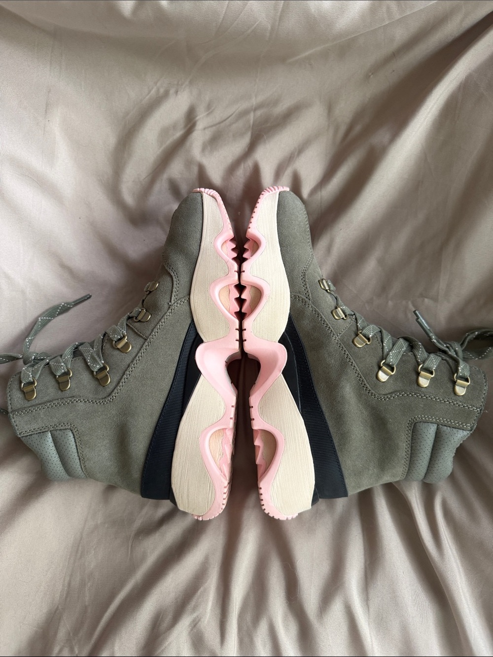 Sorel Olive Green Suede Lace-Up Boots with Pink Accents - Picture 4 of 6